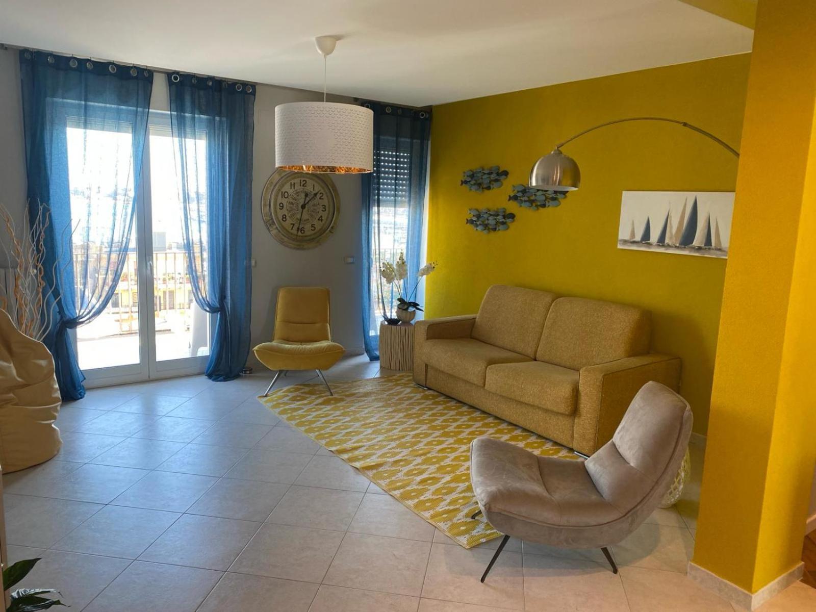 Faro Sul Mare Luxury Apartment - Zona Fiera Бари Экстерьер фото